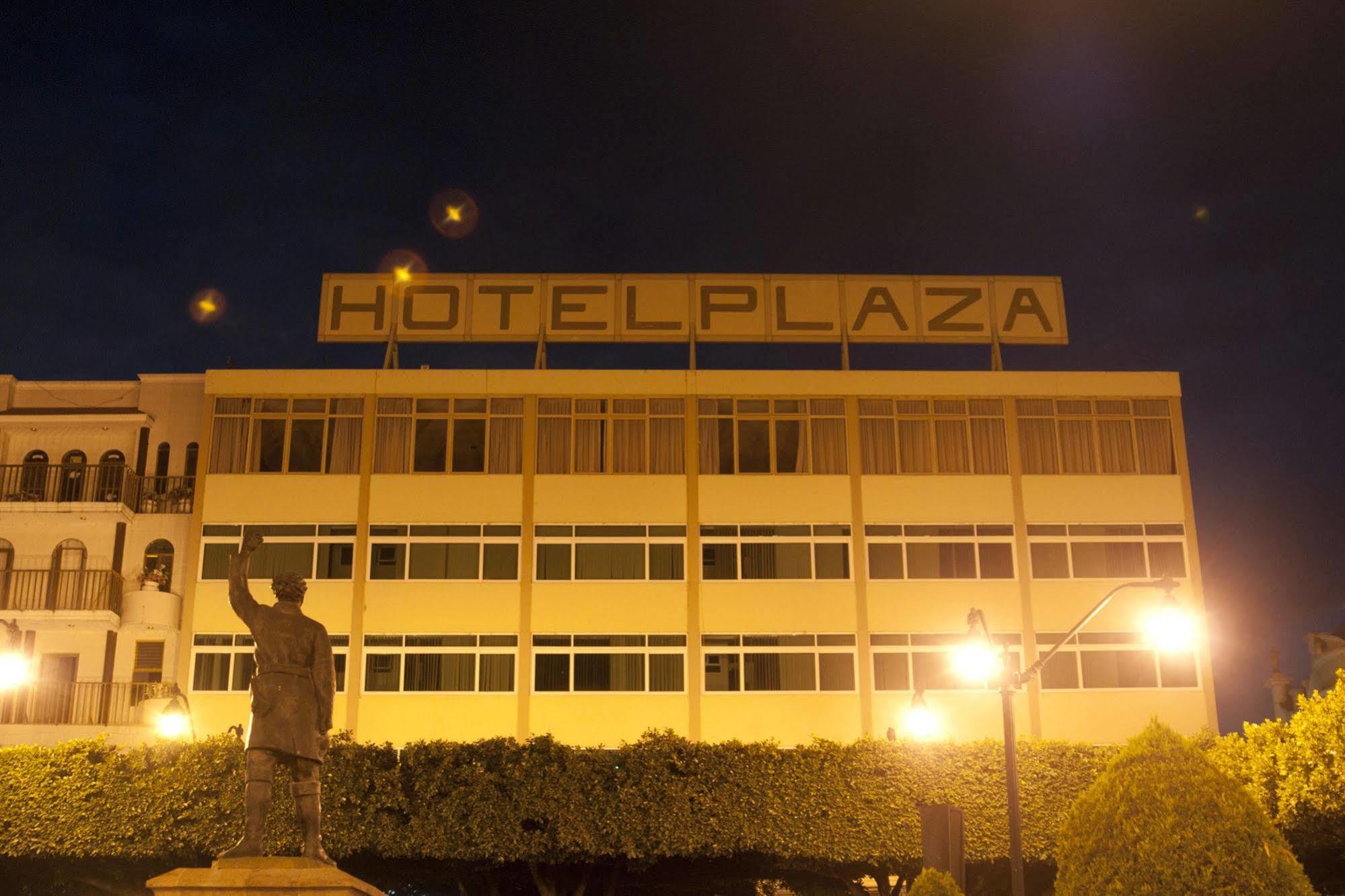 Hotel Plaza Sahuayo Ngoại thất bức ảnh